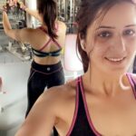 Isha Rikhi Instagram - You don’t need to be extreme just consistent 💪🏻☺️ . . . . Wearing @liveaastey 💝 #girlpower #fitnesslife #liveaastey #fitnesslifestyle