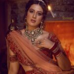 Isha Rikhi Instagram - ✨✨✨✨ Photography by @boomstastudio Makeup and hair by @glazoschool Set Art Design by @denyrajput @im_cairvee Glazo school team - @harryrajput64 @denyrajput @im_cairvee @minakshimakeup @banka_mumbai @rohitrajput26 Lashes by @faccibeauty Costume by @rosecreationsludhiana Rose creation team @shavu_kaur Jewellery by @santramsjewelry Decor props by @bliss_by_rashi