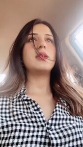 Isha Rikhi Instagram - Oh hey there 👋🏻🤍