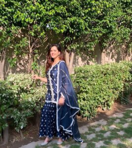 Isha Rikhi Instagram - Live where your heart finds life. 🌸