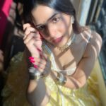 Isha Rikhi Instagram - ☀️ 🤍✨