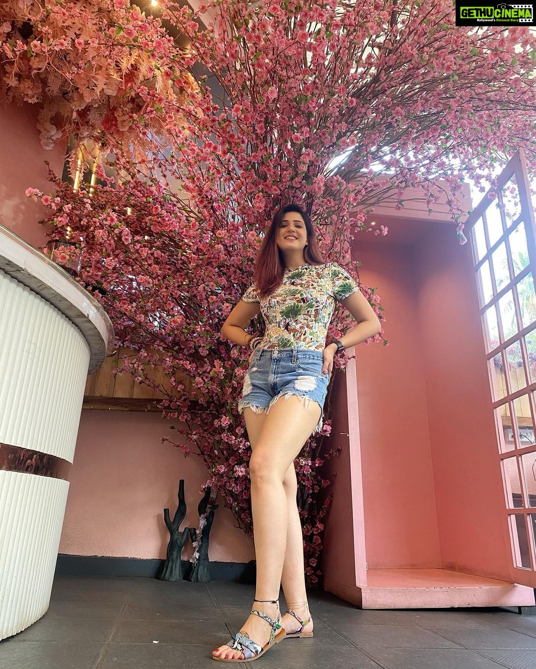 Isha Rikhi Instagram - πΈππΈππΈ