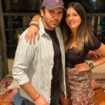 Isha Rikhi Instagram - Happy Birthday bhai @bhallasahaab तुम जियो हजारों साल साल के दिन हो पचास हज़ार 🤗🎂💖😘🥳