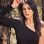Isha Rikhi Instagram - 🤍🤍🤍🤍 📸 Photography @glazoschool @harryrajput64 💄HMU @harryrajput64 @rimibeauty_21 Assisted by @denyrajput @gurmukh_singh07 @banka_mumbai Lashes by @faccibeauty #isharikhi