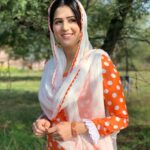 Isha Rikhi Instagram – Gal gal utte ve mai firan hasdi 🥰