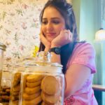 Isha Rikhi Instagram – You give me a sugar rush 🍰🍫🧁🍪 Khan Market, New Delhi