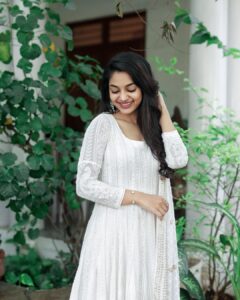 Ivana Instagram - Shot by @deepak_durai_photography 
Team - @jerrychristoper

Wearing- @labelswarupa

Hair - @kaviyaartistry_off and team 
Location - @phcafe.chennai

.

#instagood