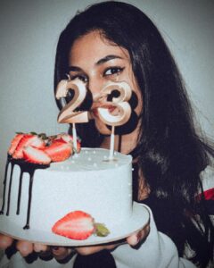 Ivana Instagram - Scenes from Season 23 Episode 1

Loads of wishes,calls,photos,video edits and I am truly grateful to all of you for making me feel special on my birthday.
Love from me to you💞