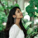 Ivana Instagram - Shot by @deepak_durai_photography Team - @jerrychristoper Wearing- @labelswarupa Hair - @kaviyaartistry_off and team Location - @phcafe.chennai . #instagood