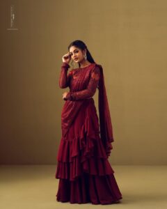 Ivana Instagram - 🥀

Styling: @gayathribalasubramanian21 
Outfit: @studio149
Accessories: @fineshinejewels
HMU: @deepz_beautyjourney @deepika_hairstyles 
PC: @prachuprashanth
Managed by: @arunprajeethm
