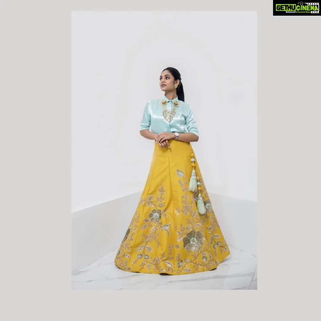 Ivana Instagram - An exquisite fit for the fashion-forward bride! @savinidii_official 💙💛 Kickstart the wedding festivities and charm your guests with our scintillating pastel satin shirt and silk lehenga set! This captivating combo carries hand-embroidered floral detailing and works as the ideal choice for your pre-wedding Mehndi party! Outfit & Styling @savinidii_official @eega_praveen Inframe @i__ivana_ Shot by @crackjackphotography @jenovin Makeup @b3bridalstudio Jewellery @mspinkpantherjewel Hairdo @hair_by_aiswaryaraj Location @savinidii_official For enquiries, kindly contact us: 9585455055, 9786455055; or email us at savinidii2020@gmail.com • . . . #satinshirt #handembroidery #savinidiibride #satin #pastelshirt #bridalwear #lehenga #savinidii #bride #fashion #wedding #bridallehengas #bridal #southindianweddings #bridetobe #onlineshopping #bridallehenga #ethnicwear #designer #weddinginspiration #designerwear #bridalfashion #bridaldress #lehengacholi #fashiondesigner #intricatedesign #lehengas #chennaidesigner #southindianbride