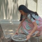 Jacqueline Fernandez Instagram – 🌸🌸🌸 these water bowls will help stray animals during these difficult summer months to hydrate and stay cool!! I sincerely request all those who can to pls get these mitti bowls or even mitti bowls from your own local potters and place them outside your buildings! Pls tag @jf.yolofoundation @thefelinefoundation so we can repost your amazing work and spread the word!!! I got my mitti bowls from the @thefelinefoundation thank you so much for this amazing initiative 💜 also the water bowls need to be cleaned and refilled daily to avoid stagnant water and to keep it fresh and hygienic for the community!