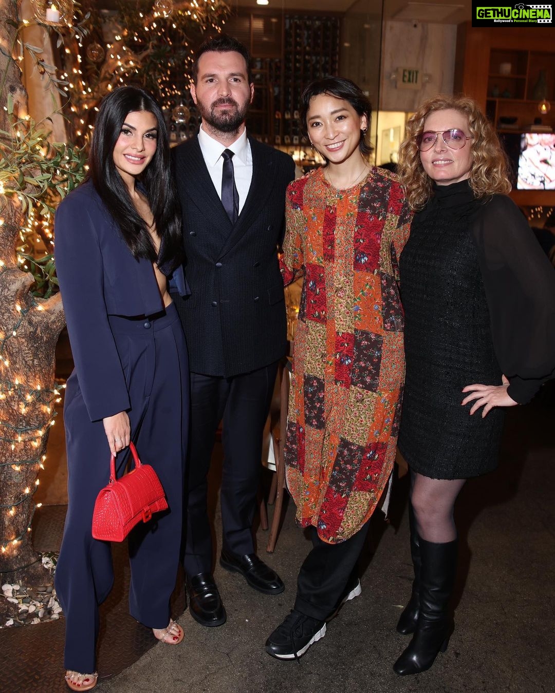 Jacqueline Fernandez Instagram - Pre Oscar dinner with team ‘Tell it like a Woman’ and some more beautiful people! @anne_watanabe @mirasorvino @falgunipeacock @shanepeacock @andreaiervolinoproducer @chiaratilesi @namitaalexander @christopherbackus Monica Bacardi ❤️❤️❤️