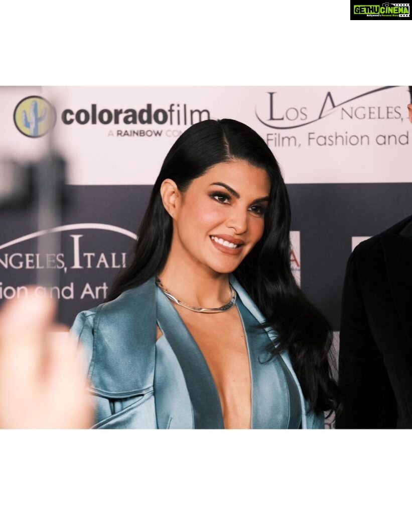 Jacqueline Fernandez Instagram - Celebrated Women’s Day in the best way possible!! So proud and happy that a film made by women to empower other women got us an Oscar nomination for best original song!! Last night was so special at the screening of ‘Tell it like a woman’ by the Los Angeles Italian Film Fashion Art fest and to be on the panel with such amazing women discussing their stories!! Thank you @wditogether @andreaiervolinoproducer @leenaclicks @aseematographer @arrahman @dianewarren @sofiacarson ❤❤❤