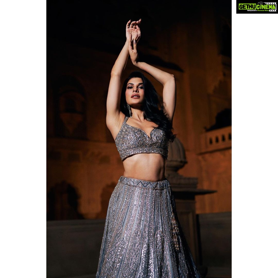 Jacqueline Fernandez Instagram - #deewane ❤️ LINK IN BIO @playdmfofficial @raghav.sharma.14661 @shaanmu @namitaalexander @kevin.nunes.photography @rishabhbhatnagar007