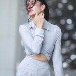 Jacqueline Fernandez Instagram - 🌸 thank you @farfetch for the wonderful lunch at the most beautiful @louvreabudhabi 🌸🌸🌸 @iifa