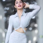 Jacqueline Fernandez Instagram - 🌸 thank you @farfetch for the wonderful lunch at the most beautiful @louvreabudhabi 🌸🌸🌸 @iifa