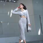 Jacqueline Fernandez Instagram - 🌸 thank you @farfetch for the wonderful lunch at the most beautiful @louvreabudhabi 🌸🌸🌸 @iifa