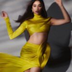 Janhvi Kapoor Instagram – appreciation post for my team 😩 thank you for always making me feel so fiiiine 💕 @rivieralynn @mikedesir @vaishnavpraveen @priyankarkapadia
