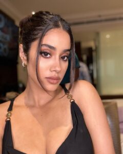Janhvi Kapoor Instagram - 🖤