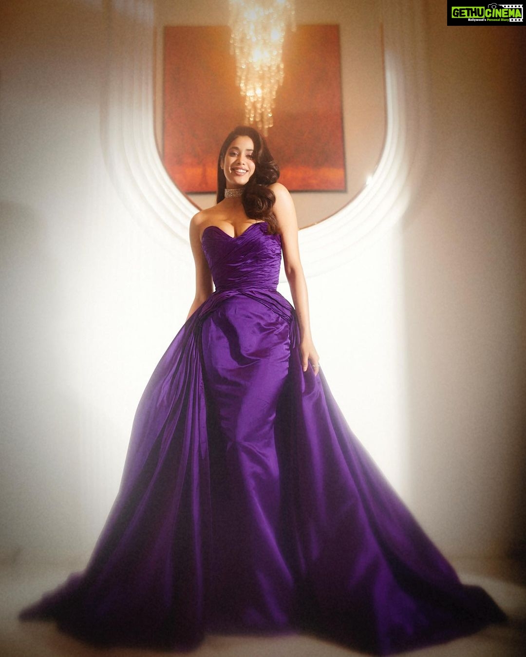 Janhvi Kapoor Instagram - Hiiiiii @filmfare
