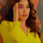 Janhvi Kapoor Instagram - The baddest alive 😉🥵 FREAKIN’ out at The #NykaaPinkFridaySale 💓 Check out my LIMITED EDITION kits curated just for you with all my top picks from @nykaabeauty 3 FAB Kits to sort out ALL your moods 😍 Upto 50% off at the #BiggestBeautySale on your fav @nykaabeauty products! 🛍💓 #BiggestBeautySale #NykaaPinkFridaySale #JKxNykaa #NykaaXJKExclusiveKits #JKLimitedEdition