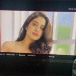 Janhvi Kapoor Instagram - some dayz fresh some dayz mess🤕😈🥰