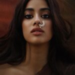 Janhvi Kapoor Instagram - 🪔