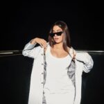 Janhvi Kapoor Instagram - Fly me to the moon 🌚 💡🔦