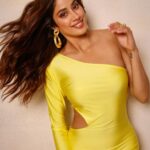 Janhvi Kapoor Instagram - 🌼🌻🌞