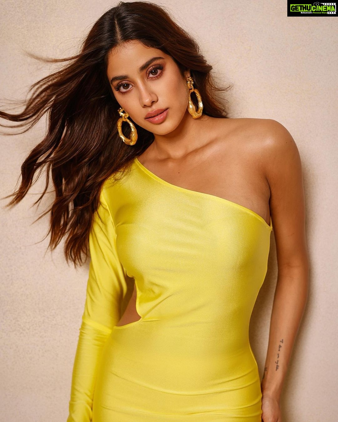 Janhvi Kapoor Instagram - πΌπ»π