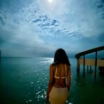 Janhvi Kapoor Instagram - 🌙 meet me in the pale moonlight 🌙