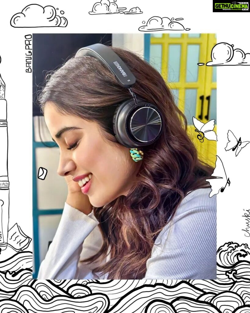 Janhvi Kapoor Instagram - While you're following your hectic routines, you often need to find a world for yourself so that you take a step back and breathe. Break away from the monotone and experience a world full of different possibilities ✨ for yourself with wearables from @zebronics ⌚ 🎧 #zebronics #janhvikapoor #alwaysahead #smartwatches #audio