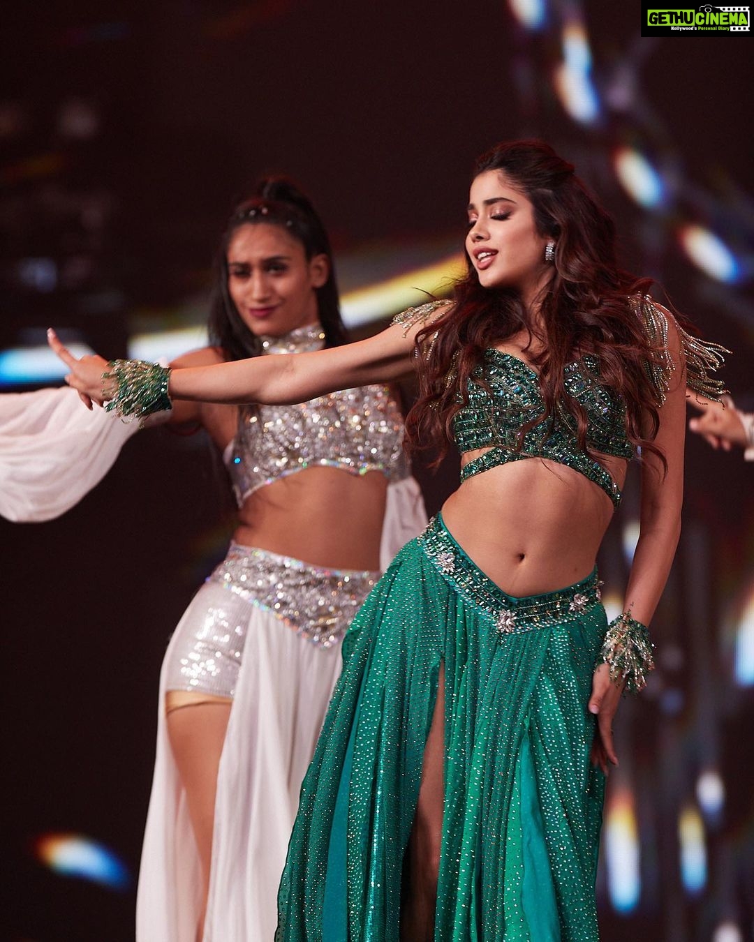 Janhvi Kapoor Instagram - 2 favourite places in the world, in front of the camera 🎥 and on stage ✨💓