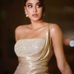 Janhvi Kapoor Instagram - Thank you for such a fun night Dubai! 💓