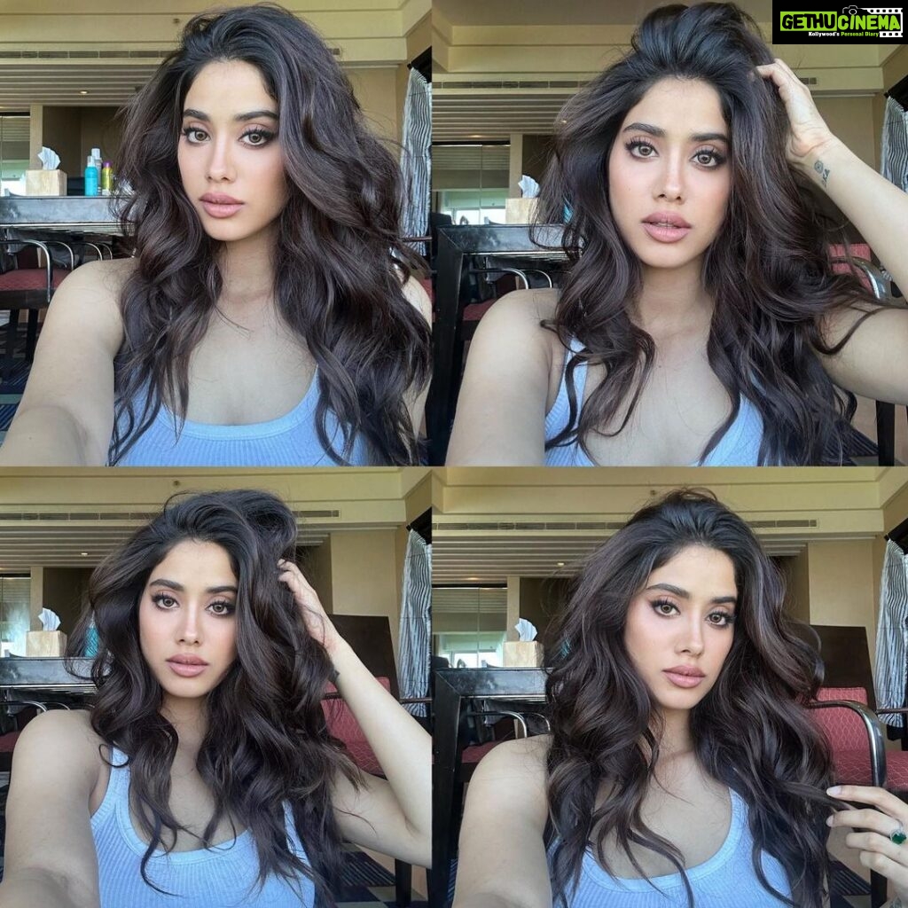 Janhvi Kapoor Instagram - It was a good day for selfiezzzz