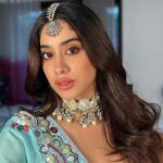Janhvi Kapoor Instagram - 🦚