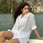 Janhvi Kapoor Instagram - 🥰