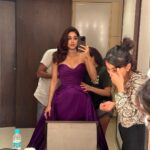 Janhvi Kapoor Instagram – when the zip of your gown rips 5 minutes before the red carpet and 12 minutes before you have to perform on stage 🥲