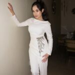 Jannat Zubair Rahmani Instagram - Lately obsessed with white 🤍 Styledby- @simrankhera5 @styledbyayushidixit Outfit- @papzclothing