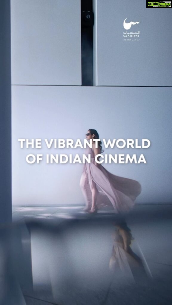 Jannat Zubair Rahmani Instagram - Explore the origins and experience the richness of Indian cinema through the Bollywood Superstars Exhibition ❤️ #SaadiyatIsland #InAbuDhabi @saadiyatae