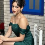 Jannat Zubair Rahmani Instagram – But look at her now, watch her go🤍

👗 @myclo.in

@zaamo.official