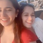 Jannat Zubair Rahmani Instagram - Main our meri bestie @jannatzubair29 🤪🤍🧿 Goa
