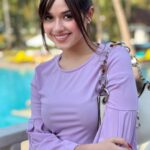 Jannat Zubair Rahmani Instagram - Thanks for the amazing pictures dad 🙄💜 Wearing @herinofficial Styled by @simrankhera5 Goa