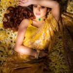 Jannat Zubair Rahmani Instagram - 💛💛💛 Shoot Concept & Designed By:- @nehaadhvikmahajan @bridalsbynam . 💄MUA , Hair & Styling :- @nehaadhvikmahajan . 👗Outfit :- @neerusindia . 💍Jewelery :- @vbhushan.adornments . 📸Photography :- @deepak_das_photography