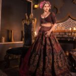 Jannat Zubair Rahmani Instagram - 🥀🥀🥀 Shoot Concept & Designed By:- @nehaadhvikmahajan @bridalsbynam . 💄MUA , Hair & Styling :- @nehaadhvikmahajan . 👗Outfit :- @kamalbhaisareesangam . 💍Jewelery :- @sonisapphire . 📸 :- @deepak_das_photography