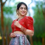 Jaseela Parveen Instagram - . . 👗 | @glowthedesignerhub Make-up | self Hair Style | 📸 | @photogenicweddings.in . . . . #jaseelaparveen #starmagic #positivity #schoolife #love #motivation #schoolfriends #happiness #inspiration #mindset #life #belief #believe #happyme #goals #limitations #success #nature #believe #lifestyle #music #motivational #smile #happy #inspire #starmagic #inspired #fitness #jaseela #bts #chingam #chingam1