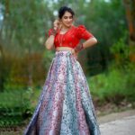 Jaseela Parveen Instagram - . Happy Onam 🌸 👗 | @glowthedesignerhub Make up | @zaayasalon Hair Style | 📸 | @photogenicweddings.in . . . . #jaseelaparveen #starmagic #positivity #schoolife #love #motivation #schoolfriends #happiness #inspiration #mindset #life #belief #believe #happyme #goals #limitations #success #nature #believe #lifestyle #music #motivational #smile #happy #inspire #starmagic #inspired #fitness #jaseela #bts #chingam #chingam1