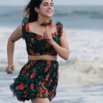 Jaseela Parveen Instagram - In Frame @jaseela_parveen Photography @seny_p_arukattu #Outfit @think_over_things_signature Location Puthuvyppu Beach Assisted and Video by @vidhul_biju www.senyphotography.com Shot with @fujifilmxindia #GFX50s #fashionphotography #Beachphotography #sunset #Jaseela #fashion #fashionphotographer #senyparukattu #senyphotography #goldenhourphotography Cochin, Kerala