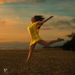 Jaseela Parveen Instagram - It is a bird’s imagination, not its wings, that determines how high it can fly.” PC : Love ❤️ @seny_p_arukattu @p_seny Ass : @vidhul_biju Loc : Puthuvype #positivity #positivevibes #love #motivation #selflove #happiness #inspiration #mindset #loveyourself #life #belief #believe #happyme #goals #limitations #success #nature #believe #lifestyle #music #motivational #smile #happy #inspire #fitness #inspired #fitness #jaseelaparveen #bts Puthuvype Beach